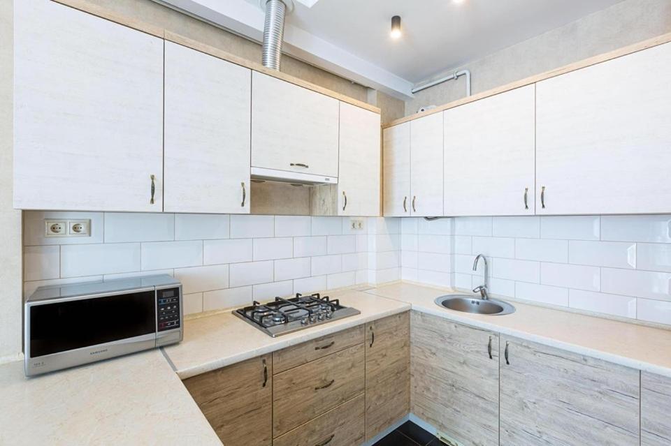 Цехова 1 Apartment Лвив Екстериор снимка